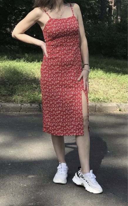 Сукня- сорочка, плаття по фігурі