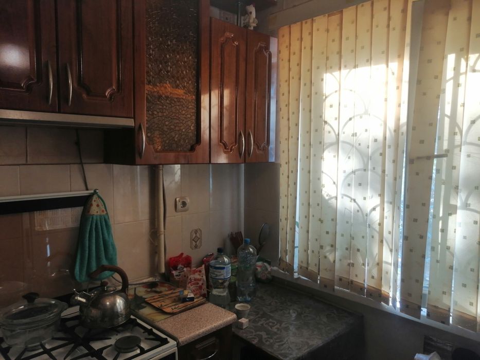 Сам 1  комнатную квартиру на Свитанке по улице Кропевницкого