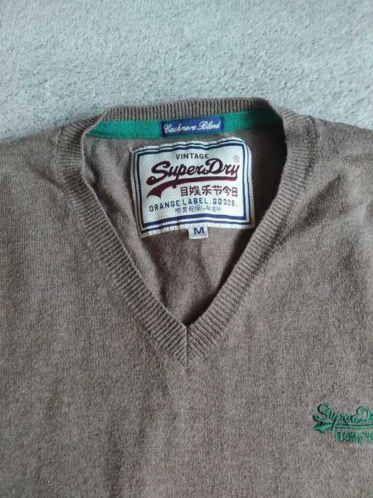Cienki sweter bluzka na długi rękaw z kaszmirem Superdry