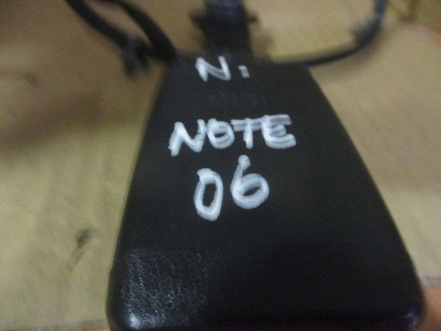 Pré-tensor cinto frente esquerdo NISSAN Note (E11, NE11)