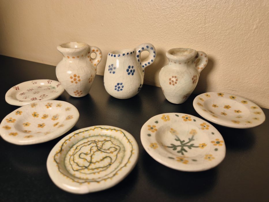 Conjunto antigo de louça portuguêsa