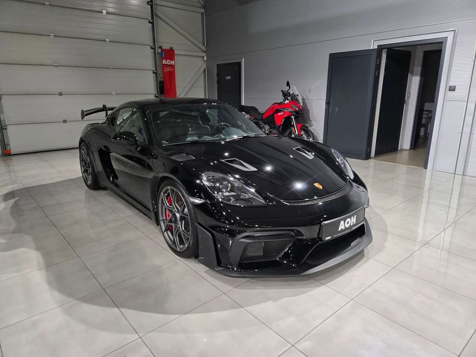 Porsche 718 Cayman Porsche Cayman GT4 RS