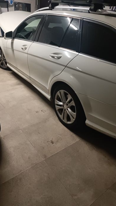 Carrinha Mercedes c220 de 2012