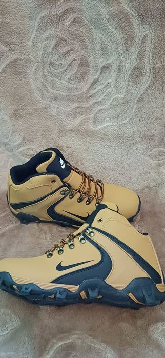 Buty męskie  zimowe