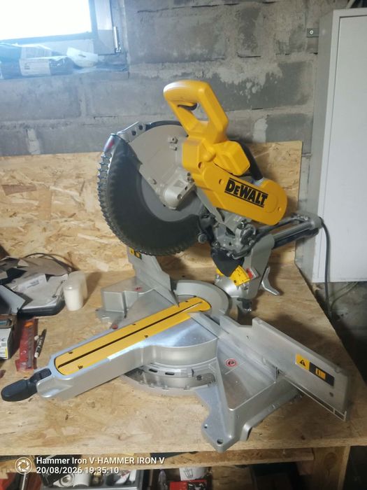 Ukośnica Dewalt DWS780 1675 W 305 mm