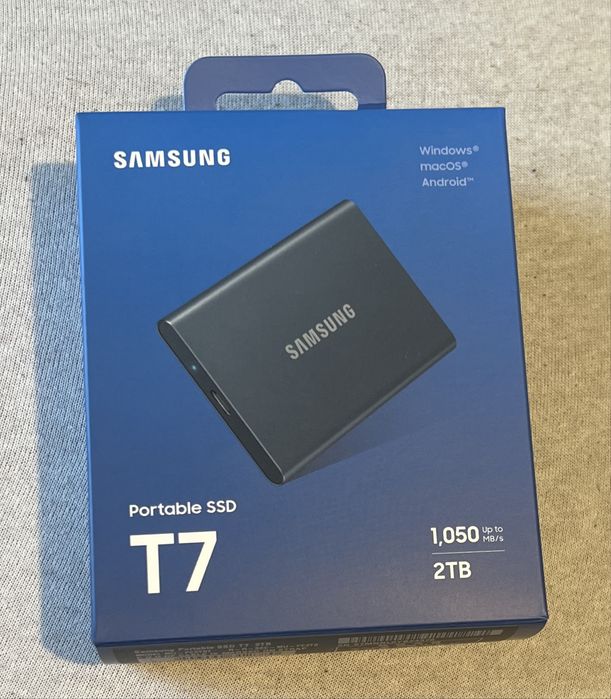 Zewnętrzny dysk SSD Samsung T7 2TB nowy gwarancja 3lata skep 1400zł !