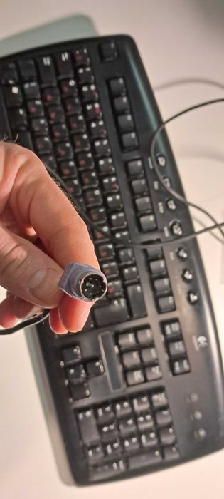 Клавіатура Logitech Black Internet Keyboard (Y-ST39), PS/2