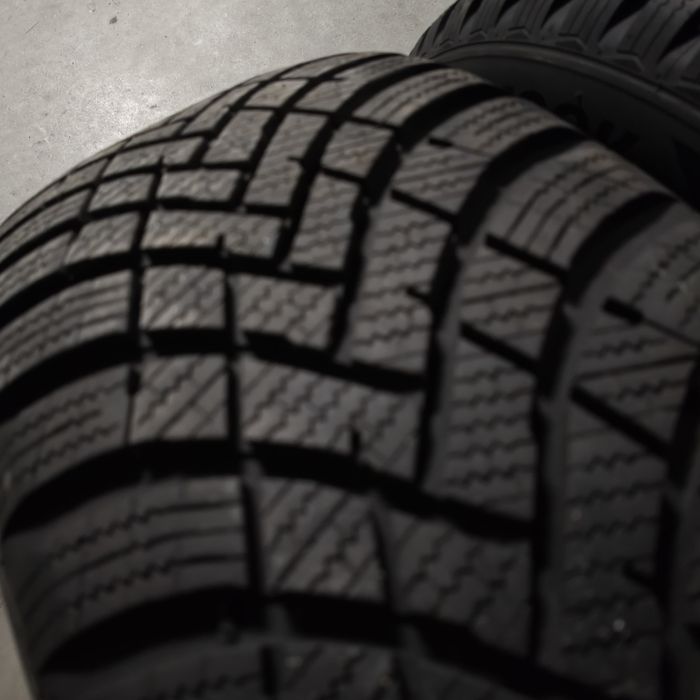 Opony zimowe hankook rs3 205.55.16  jak nowe