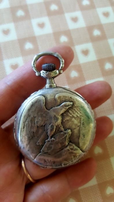 Старинные карманные часы