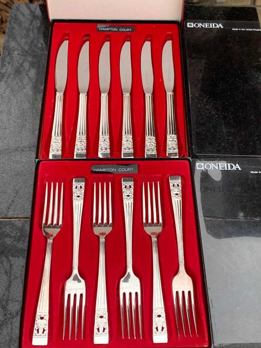 Вінтажні посріблені англійскі набори ONEIDA COMMUNITY