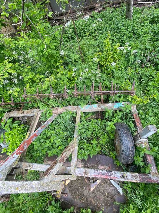 Продам трактор МТЗ 80 з плугом та культиватором