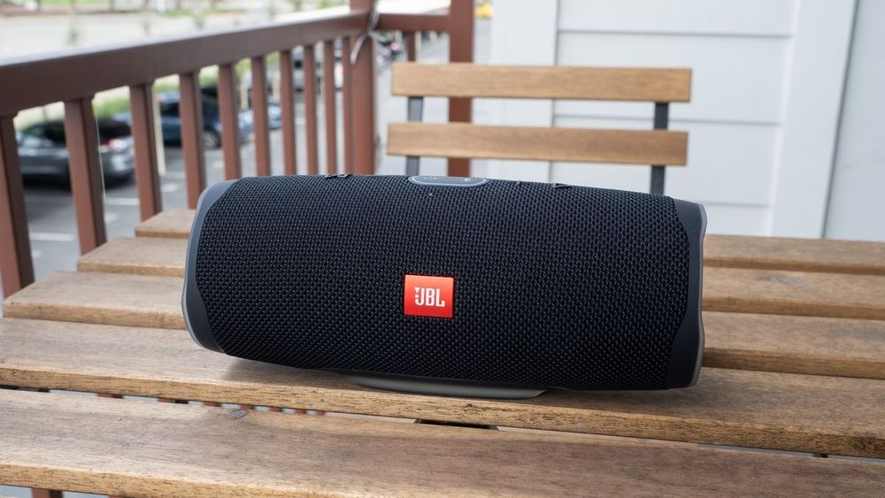 Jbl Charge 4 w Idealnym stanie bardzo malo uzywany wysylka