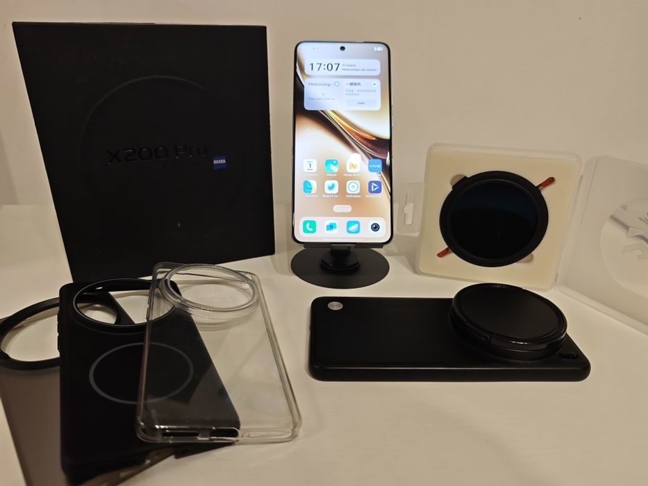 Vivo x200 pro como novo na caixa com filtro ND variável da K&F  e capa com rosca de filtro .