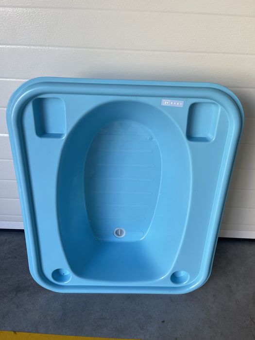 Banheira azul zippy