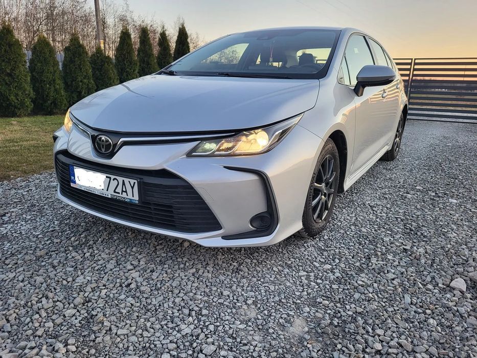 Toyota Corolla Salon Polska 1.6 benzyna Lekko Uszkodzona