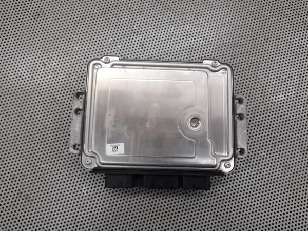 Centralina motor / ECU PEUGEOT 3008 I (0U_)