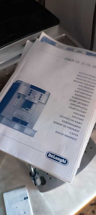Продам кавову машину DeLonghi Magnifica S ECAM 22.110.SB