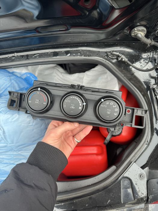 Блок клімат контроля mazda mx 5 nd