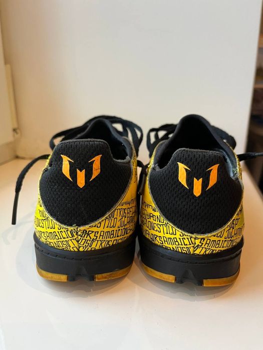 Футзалки Адідас р 38.5