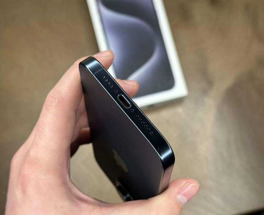 iPhone 15 Pro Max, 256 ГБ, SIM + eSIM