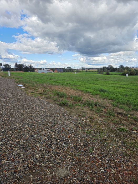 Działka budowlana  pod samym lasem 671 m²
