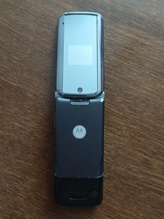 Акція до 20 лютого!  550 грн Motorola KRZR K1