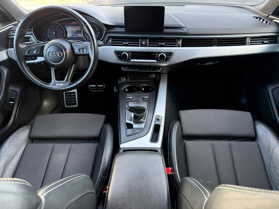 Audi A4 2.0 TDI S-Line Automatica Matrix Edition