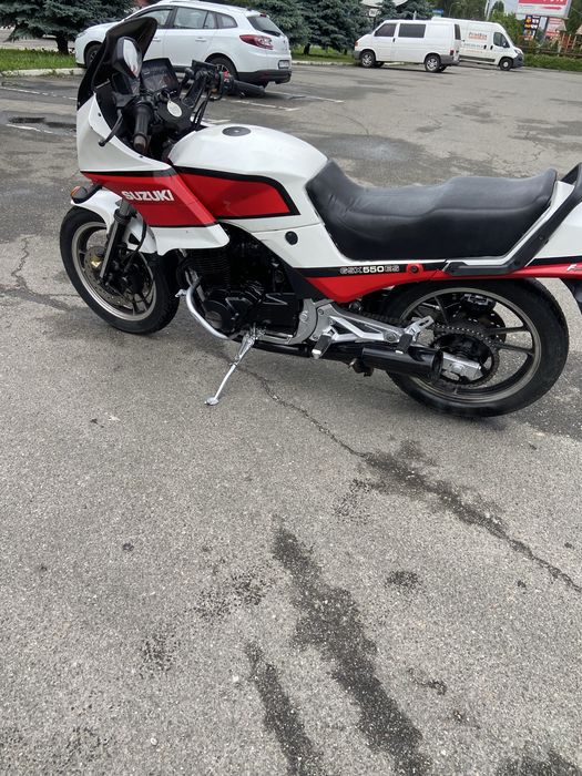 Suzukl GSX550ES