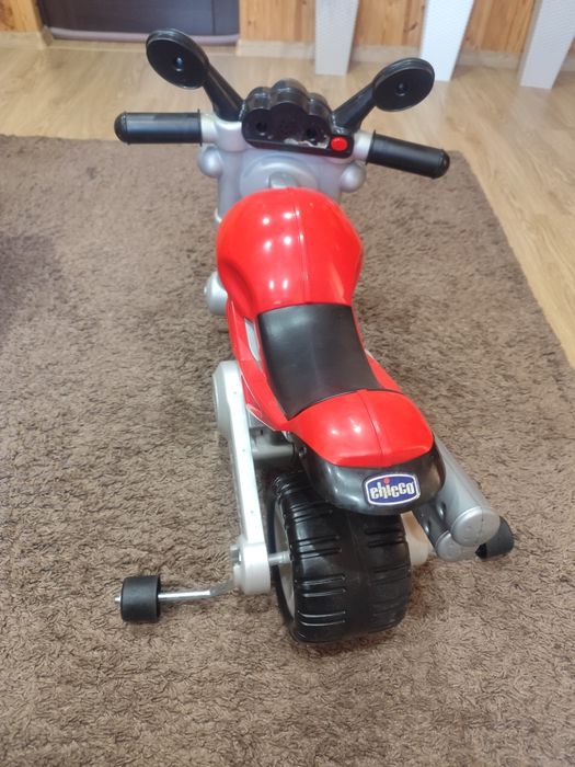 Дитячий толокар Chicco (оригінальніий)