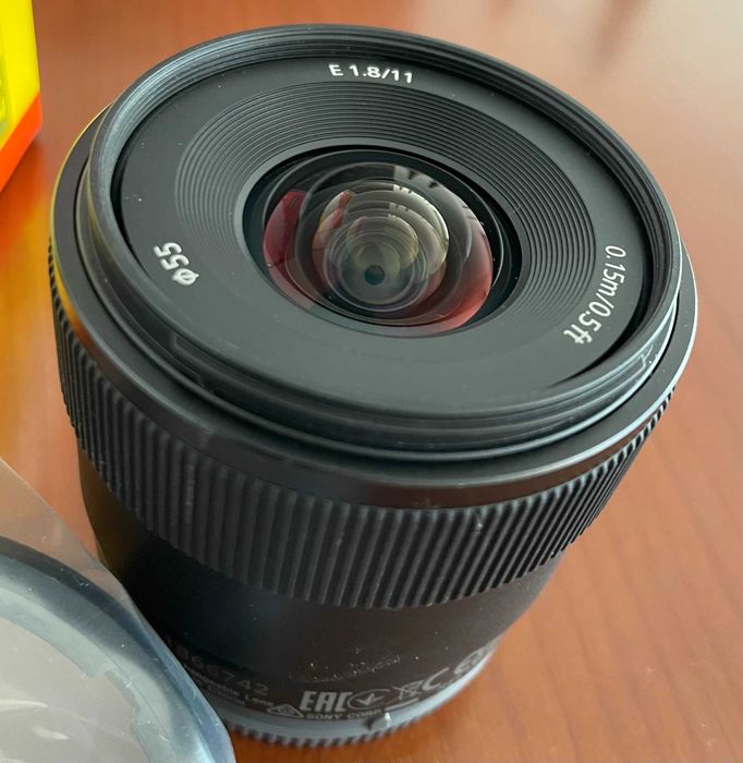 Sony 11mm f/1.8 E - Excelente estado