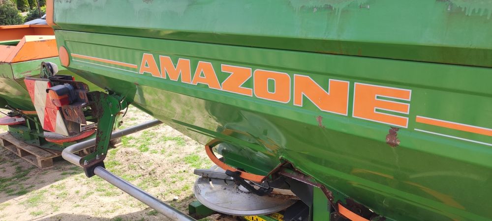 Sprzedam rozsiewacz nawozów amazone  za-m 2700