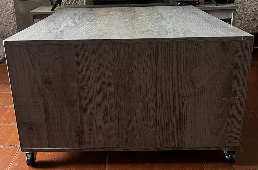 Mesa de Centro com Rodas