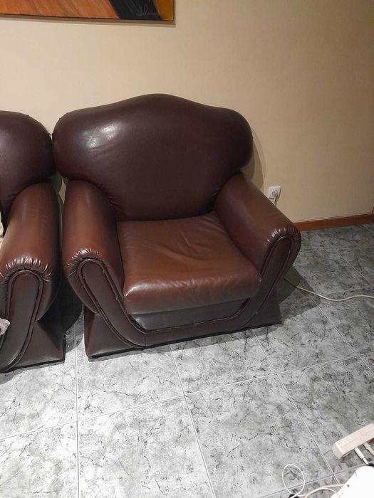 Conjunto de sofás usados Ermesinde • OLX Portugal