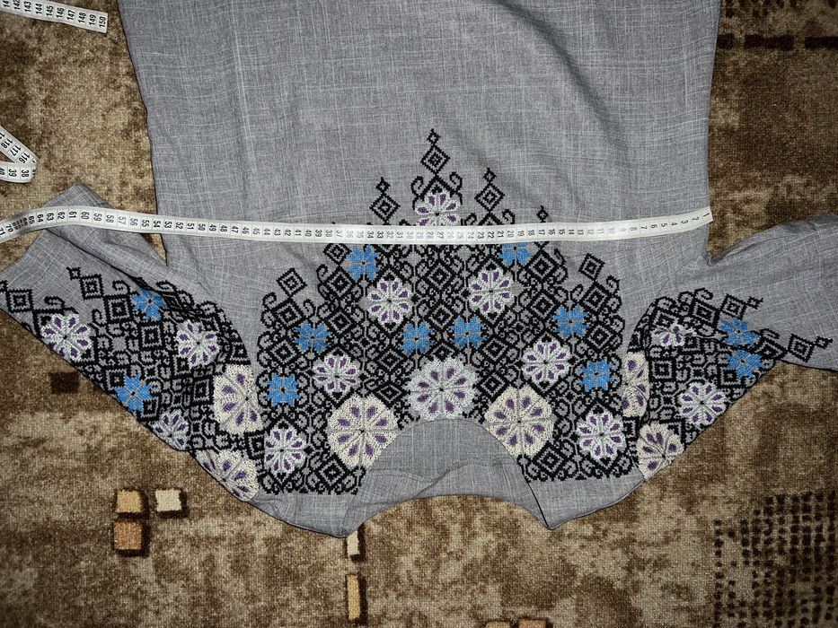 Вишите плаття. Вишиванка