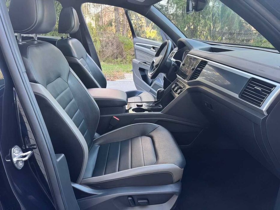 Volkswagen Atlas      2022