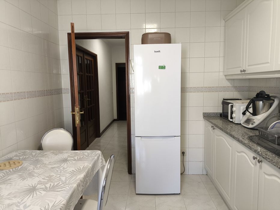 Arrendo quarto para 1 pessoa