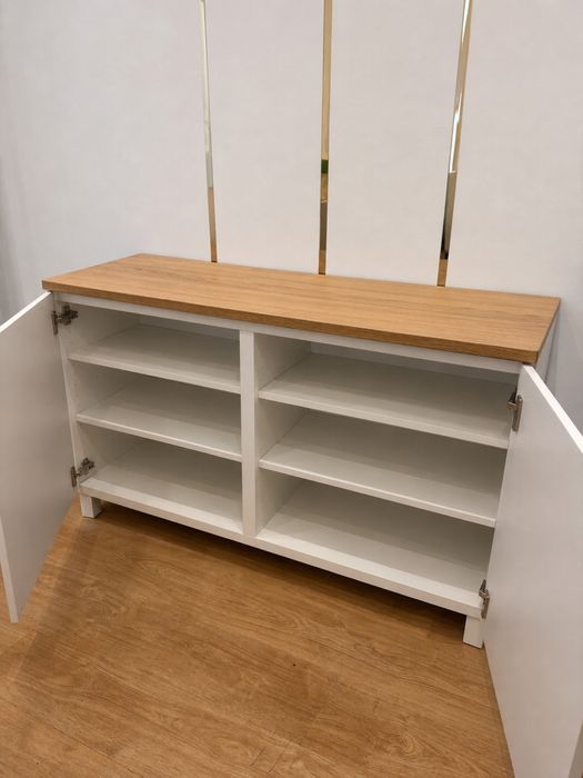 Comoda Ikea branca/madeira