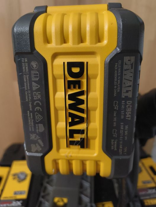 Pilarka tarczowa akumulatorowa DeWalt DCS579 + walizka + bateria 9ah