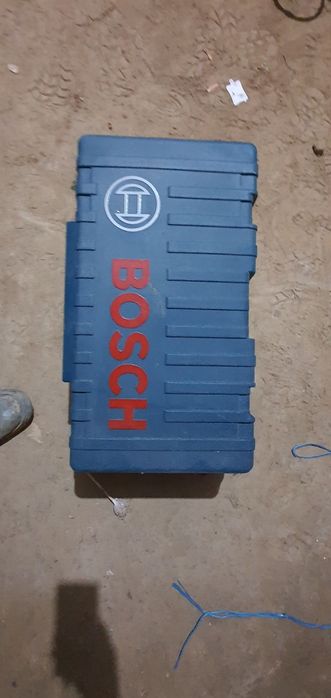 Szlifierka do gładzi "żyrafa" BOSCH GTR550