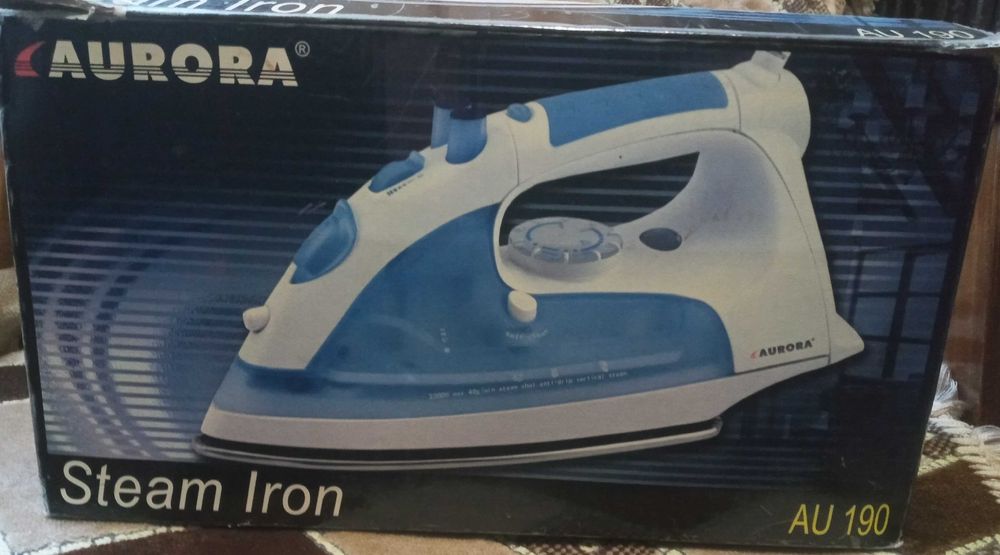 Продам утюг АВРОРА
