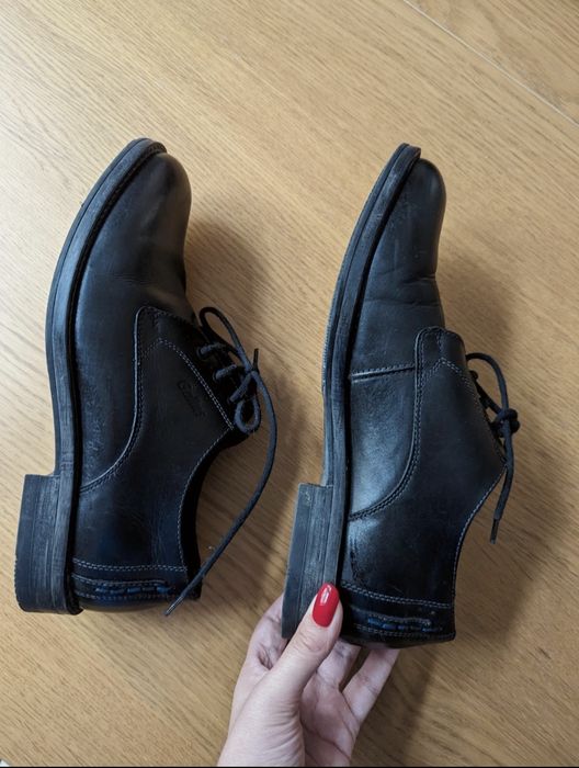 Czarne, sznurowane, uniseksualne buty Gallus ze skóry naturalnej