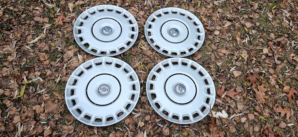 Kołpaki do kół oryginalne Volvo 15 "