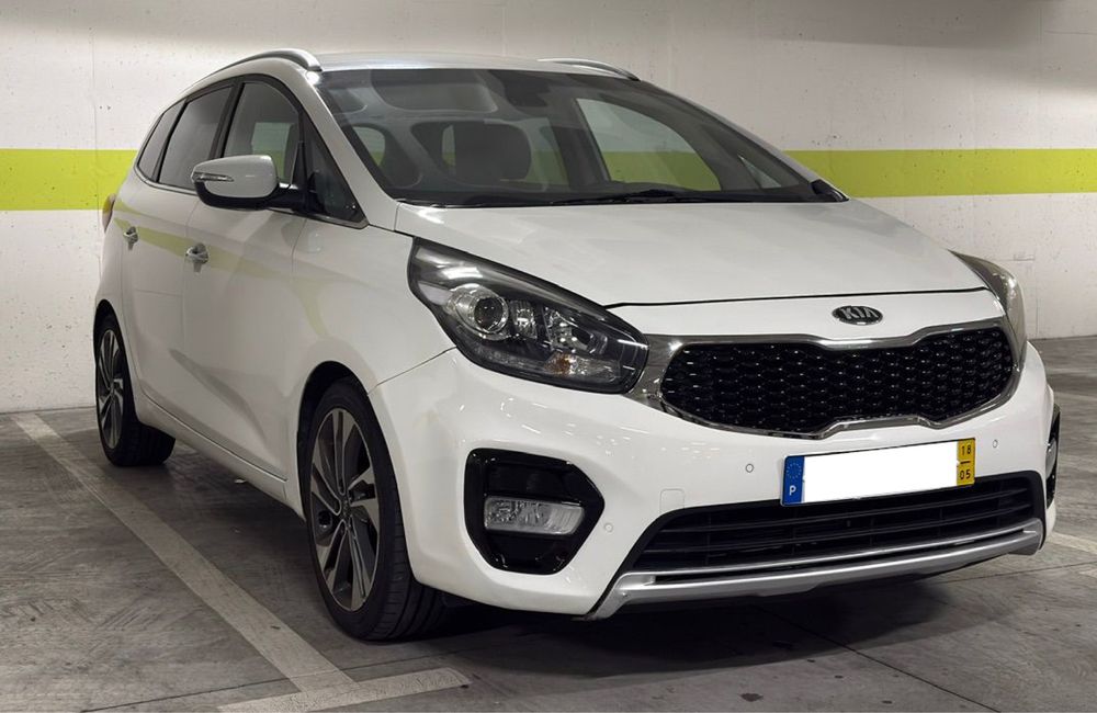 Kia Carens 1.7 CRDi (2018) - 7 Lugares - Nacional