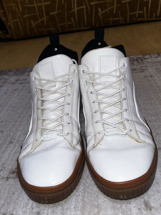 Puma хайтопи білі лаковані з gum sole, розмір 41
