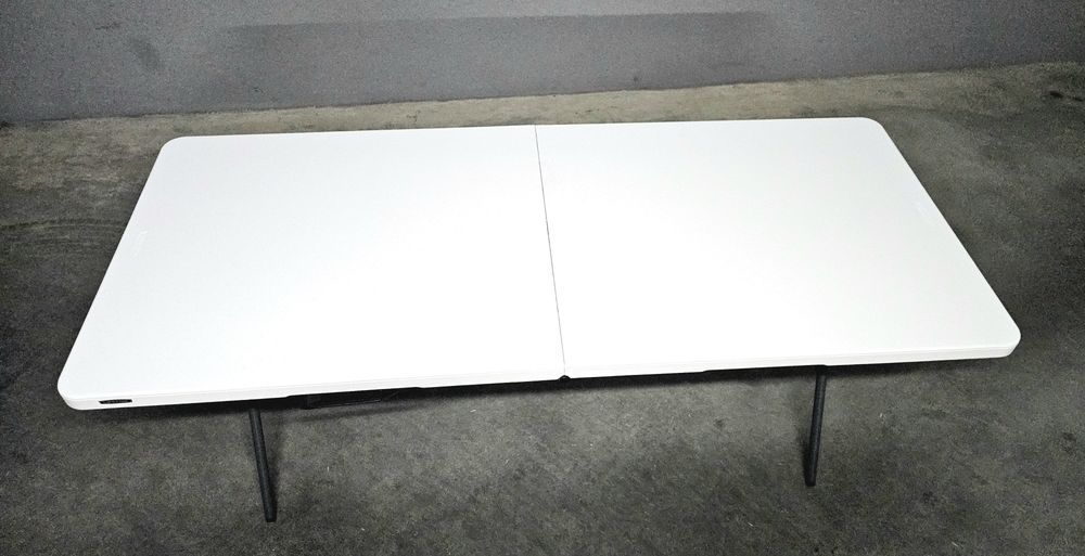 Mesa dobrável com 184x76 cm | Robusta, prática e como nova
