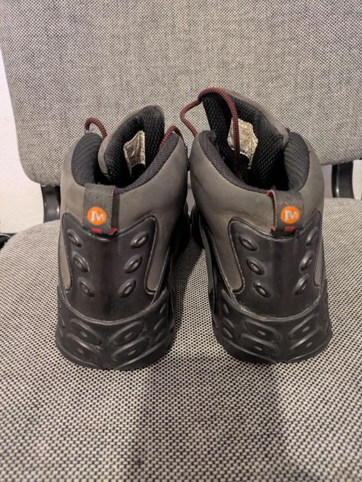 Buty męskie trekkingowe skòrzane MERRELL rozmiar 41,5/27.