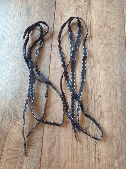 Шнурки широкие женские