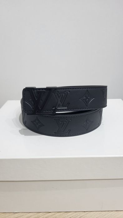Elegancki pas LV