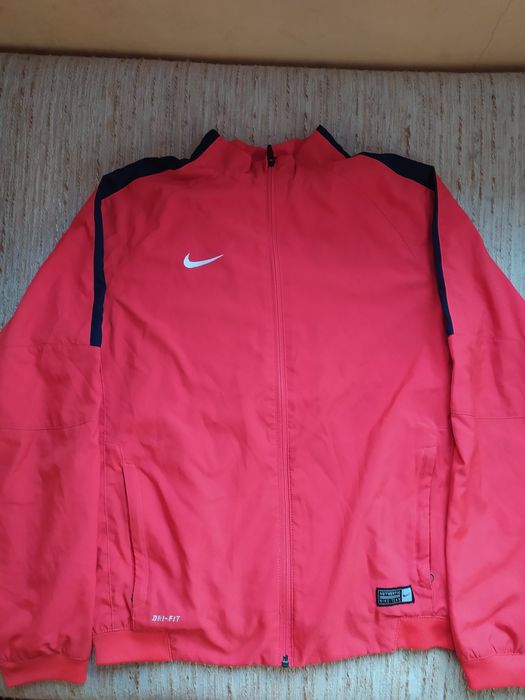 Nike Dri-FIT kurtka męska sportowa wiatrówka czerwona XL (wypada S-M)