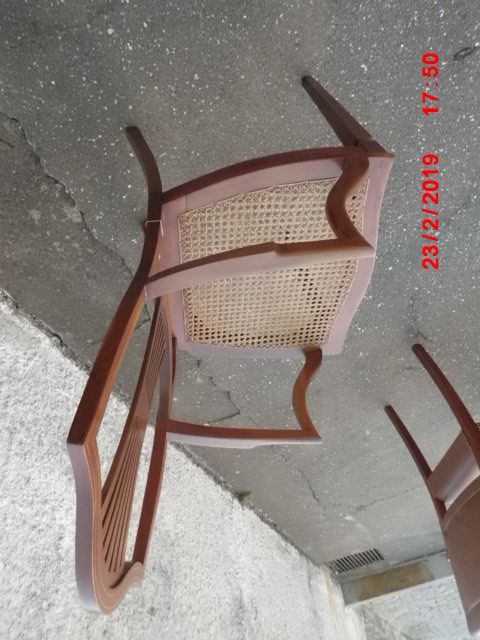 cadeirão restaurado com frisos embutido pau cetim só esta semana